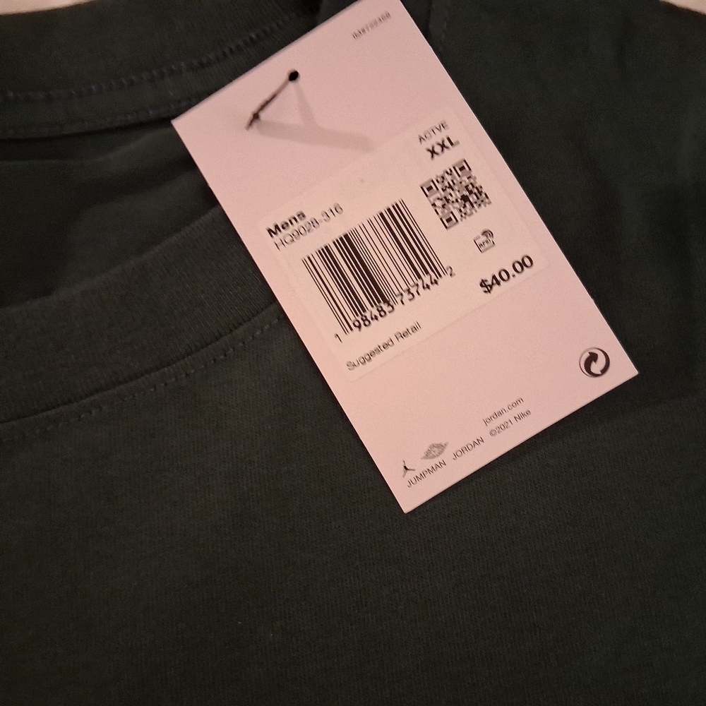 Jordan 23 Graphic Tee in Forest Green - Picture 2 of 3